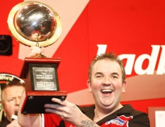 PHIL TAYLOR  14 VECES CAMPEN DEL MUNDO